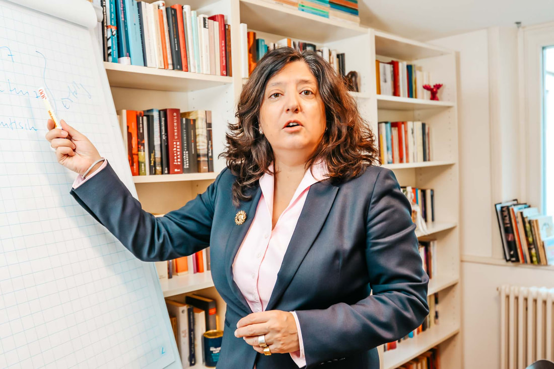 Michela Seggiani im Büro